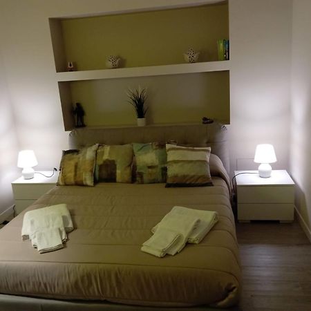 La Casa Di Peppe Lägenhet Bari Exteriör bild