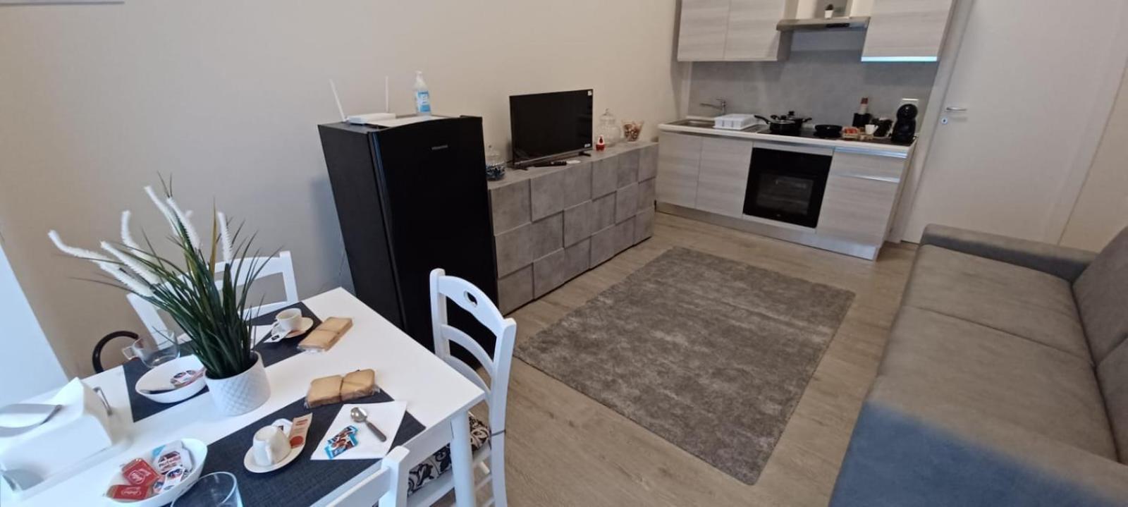 La Casa Di Peppe Lägenhet Bari Exteriör bild